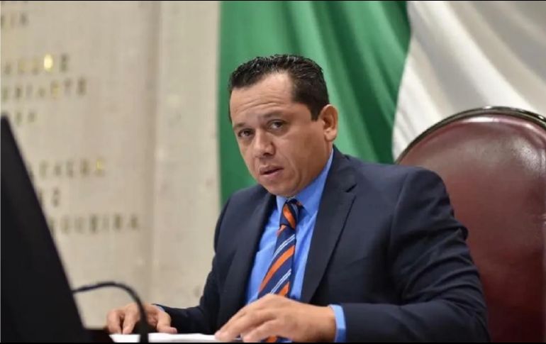 De acuerdo con el reporte de las autoridades policiales, el exdiputado iba acompañado de su esposa e hijo, de quienes no se tiene información de su estado del salud. ESPECIAL