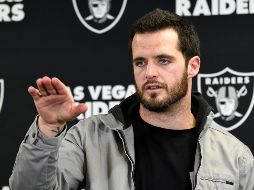 Derek Carr, nacido en Bakersfield, California, arribó a la NFL en 2014, seleccionado en la segunda ronda del draft de aquel año por los Raiders. AP / ARCHIVO