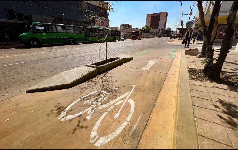 Pablo Lemus insiste en que se debe de priorizar el bienestar de quienes transitan por la ciudad sin el recubrimiento de un automóvil. EL INFORMADOR/ARCHIVO