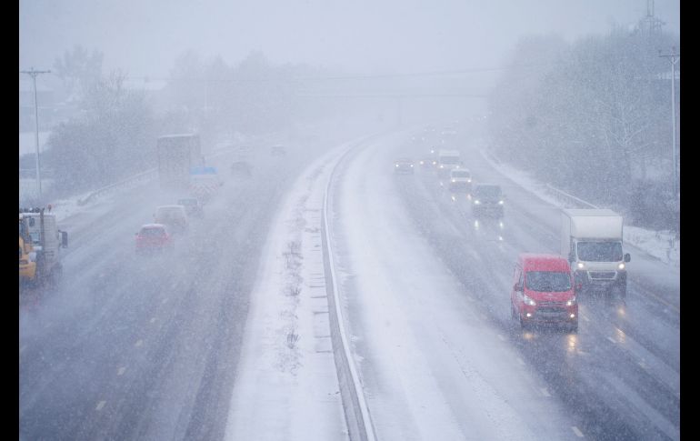 El aguanieve, la nieve y las temperaturas gélidas seguirán afectando la mayor parte del Reino Unido hasta el viernes. AP/B. Birchall
