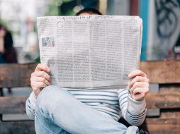 La iniciativa, que se desarrollará durante 30 días, reta a los usuarios a detectar las informaciones no redactadas por periodistas. ESPECIAL/Foto de Roman Kraft en Unsplash