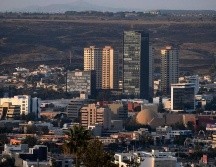 El complejo New City Medical Plaza se encuentra cerca de la valla fronteriza entre México y Estados Unidos en Tijuana, Baja California. AFP VIA GETTY IMAGES