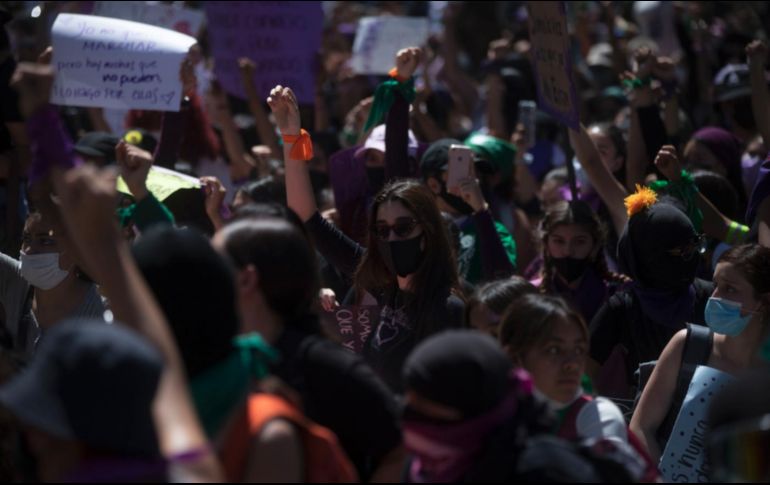 Cada 8 de marzo, miles de mujeres salen a las calles para protestar contra la violencia de género. EL INFORMADOR / ARCHIVO