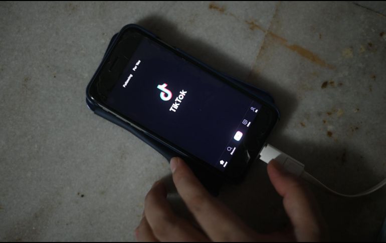 Biden podría sancionar o prohibir TikTok. AFP/ARCHIVO