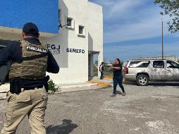 Un coche fúnebre trasladó los dos cuerpos de los ciudadanos estadounidenses encontrados muertos tras el secuestro de cuatro en Matamoros, Tamaulipas. EFE / Stringer