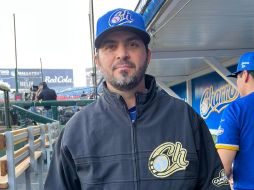 GIL VELÁZQUEZ. Jalisco apostará por este manager que justo ahora se desempeña como el coach de primera base en el equipo mexicano que disputará el Clásico Mundial de Beisbol. TWITTER / @charrosbeisbol