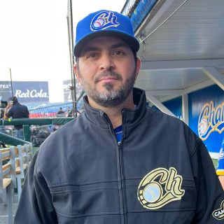 Charros de Jalisco ratifica a Gil Velázquez