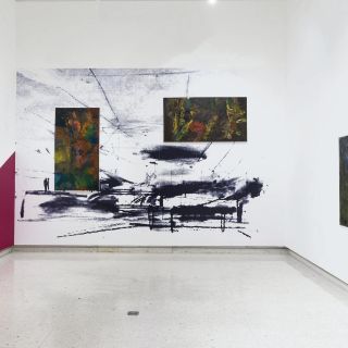 Inauguran la exposición "La vida del color"