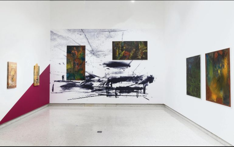 “La vida del color” de Francisco Medina está compuesta por 90 piezas de arte abstracto. CORTESÍA