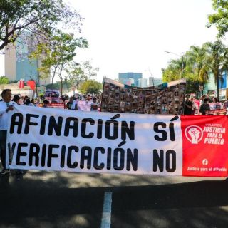 Colectivos protestan ante falta de atención a problemáticas por parte del Gobierno de Jalisco