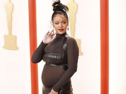 Rihanna demostró que el estar embarazada no es sinónimo de no ser sensual. EFE/Caroline Brehman