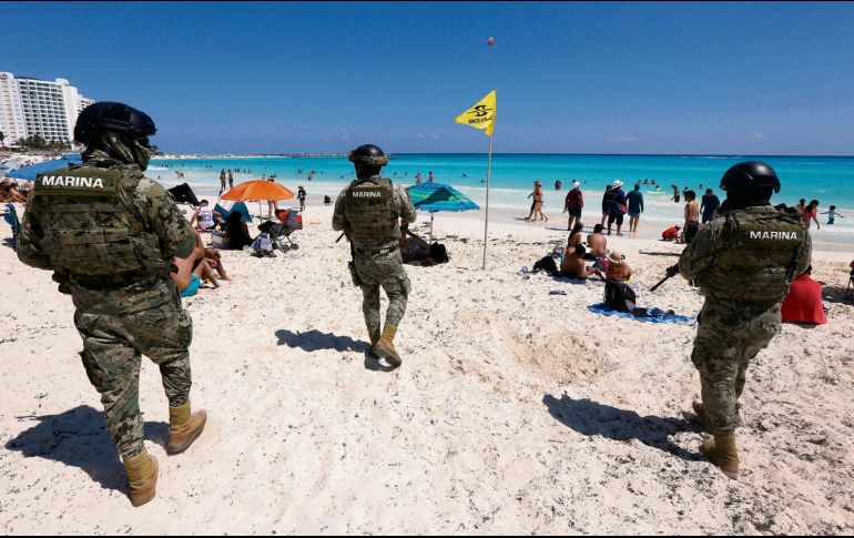 México fortaleció los dispositivos de seguridad en los principales destinos turísticos, previos a la temporada vacacional. EFE