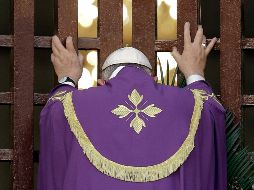 Bergoglio nació el 17 de diciembre de 1936 en la capital argentina, en el seno de un matrimonio de italianos formado por Mario Bergoglio, un empleado ferroviario, y Regina. AP / ARCHIVO