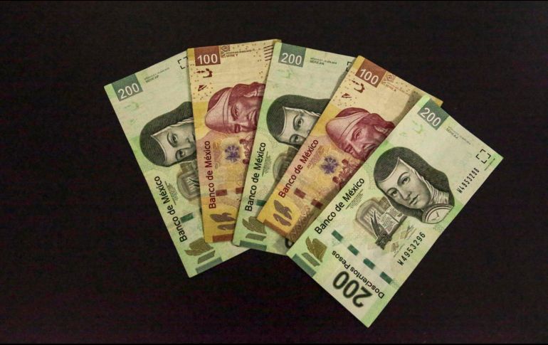 El viernes, el peso presentó una depreciación semanal de 3.0%, la mayor desde principios de marzo del 2022. EL INFORMADOR/ARCHIVO