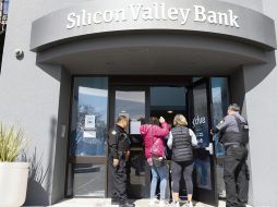 El cierre del banco Silicon Valley Bank afectó de forma negativa a la Bolsa Mexicana de Valores. AP