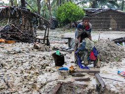 El fenómeno desplazó forzosamente a unas 19 mil personas en los distritos más afectados. EFE/A. Catueira