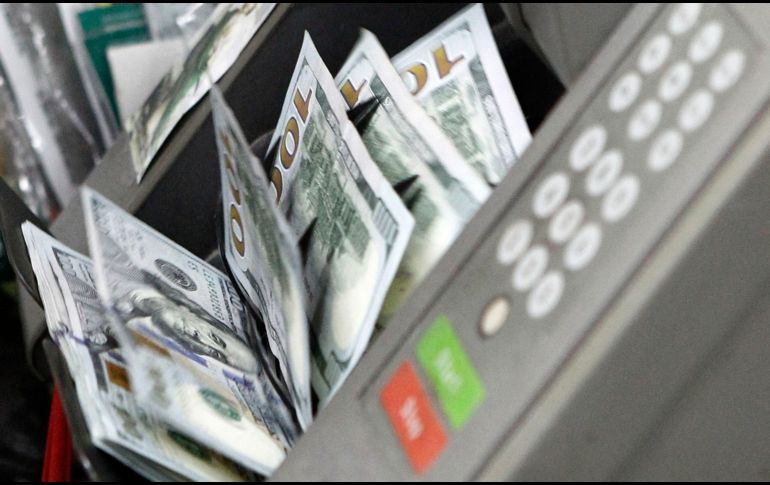 La crisis que enfrenta Estados Unidos con el cierre de Silicon Valley Bank fue uno de los factores que debilitó al superpeso. EL INFORMADOR/ARCHIVO