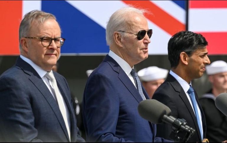 Anthony Albanese (izquierda), Joe Biden (centro) y Rishi Sunak en San Diego, California. GETTY IMAGES