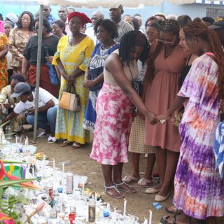 Sube a 21 la cifra de muertos por naufragio de ferry en Gabón; hay más desaparecidos