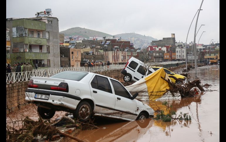 Miles de personas debieron ser evacuadas de hospitales y campamentos ante las inundaciones. AP/H. Akgun