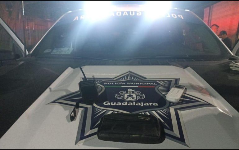 El sujeto habría intentado llevarse un aire acondicionado, un radiotransmisor y una bolsa en color negro con aproximadamente 66 pesos. ESPECIAL/Policía de Guadalajara