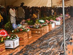 Decretó catorce días de duelo para 