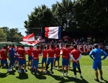 Toda una fiesta rojiblanca fue lo que se vivió en Verde Valle. ESPECIAL/Chivas