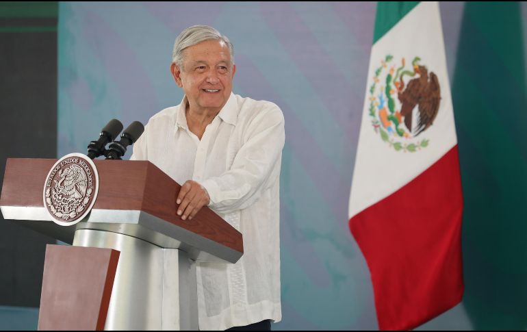 López Obrador señaló que quienes aspiran a sucederlo y van a participar en la encuesta de Morena para elegir al abanderado presidencial son muy buenos. EFE/Presidencia de México