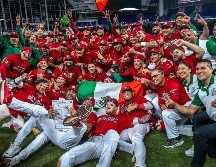 Luego de que se vieran abajo por cuatro carreras desde el primer inning, el equipo mexicano revirtió la situación y de estar tirado en la lona se levantó para noquear a los boricuas. EFE / C. Herrera
