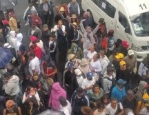 Los cientos de camiones colapsaron las calles del Centro Histórico. SUN