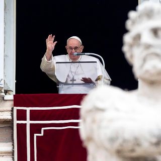 En homilía dominical, el papa expresa "su cercanía" a Ecuador tras sismo