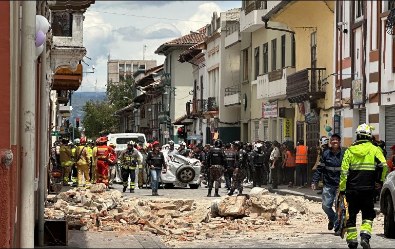 El fuerte sismo en Ecuador dejó al menos 14 muertos y 381 heridos. EFE/R. Puglla
