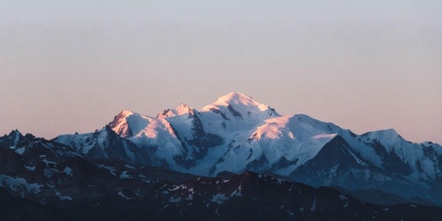 Italia: Buscan a dos esquiadores desaparecidos tras avalancha en Mont ...