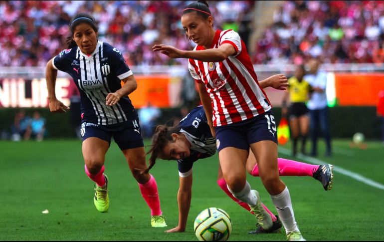 Chivas femenil sacó un valioso empate ante las Rayadas. IMAGO7