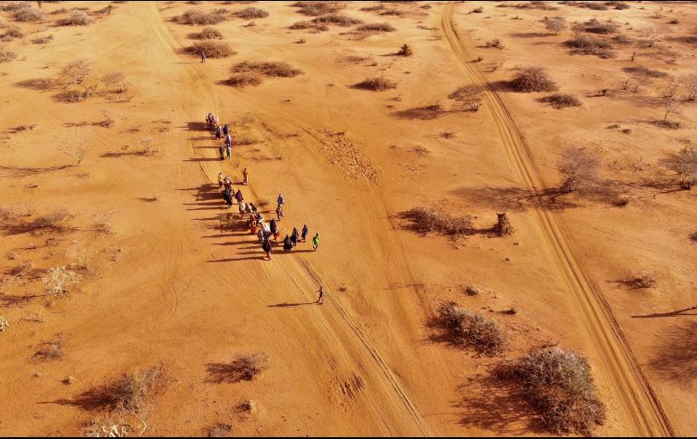Las prolongadas sequías son uno de los llamados de atención que da el planeta para la humanidad. AP/J. Delay