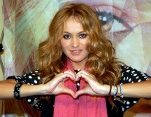 Paulina Rubio dice que su rivalidad con Thalía es más bien cosa del público. NTX/ ARCHIVO