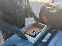 La pistola tipo revólver Colt con cachas negras y con seis cartuchos. CORTESÍA