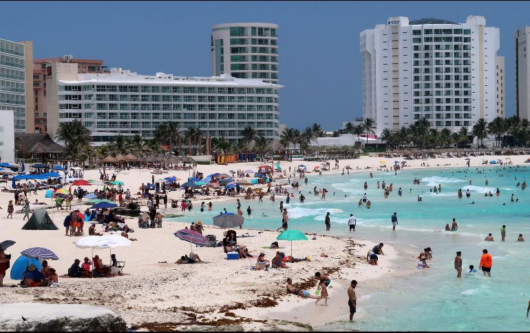 La economía mexicana habría ligado tres meses de crecimiento en febrero pasado, debido a la recuperación de la actividad industrial y el dinamismo del sector servicios. EFE / ARCHIVO