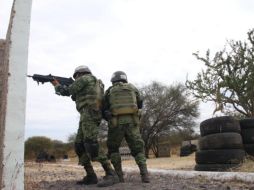 El informe también indica que en la camioneta que abordaban los civiles asesinados no se hallaron armas; y que por el uso ilegítimo de la fuerza militar, se busca el reparo a las familias. EL INFORMADOR / ARCHIVO