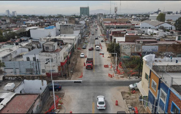 La primera intervención a la avenida Enrique Díaz de León comenzó en el pasado mes de octubre. EL INFORMADOR/ARCHIVO