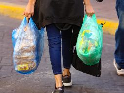 Las bolsas y las películas de plástico flexible es lo que más fabrican los negocios de plástico en Jalisco. EL INFORMADOR/ ARCHIVO
