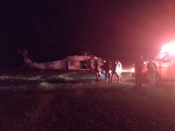En un helicóptero fue trasladado el elemento de la Guardia Nacional que resultó herido en el enfrentamiento. ESPECIAL