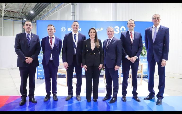 La gobernadora de Aguascalientes asistió al 30 aniversario de la planta en el estado. SUN