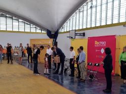 La SEJ entregó material a  planteles de Educación Especial. ESPECIAL