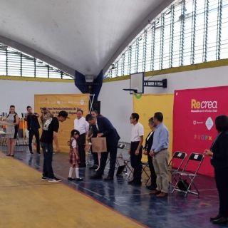 SEJ entrega material y equipo para estudiantes de Educación Especial