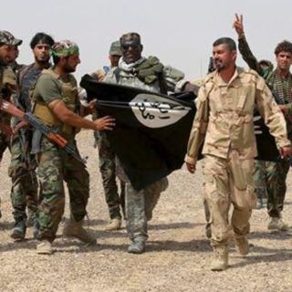 Estado Islámico secuestra a decenas en Siria; hallan cuerpos decapitados