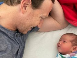 Mark Zuckerberg ha compartido uno de los primeros momentos de la recién nacida en sus redes sociales. INSTAGRAM/ @Mark Zuckerberg