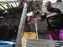 Ante los próximos cortes y por las altas temperaturas que se registran en el Área Metropolitana de Guadalajara, el SIAPA recomienda a los habitantes a hacer un uso racional del agua. SUN/Archivo