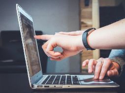 Bastan solo 60 segundos para generar una enorme cantidad de datos en línea. ESPECIAL / Foto de John Schnobrich en Unsplash