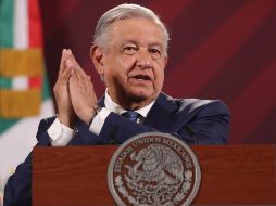 López Obrador fue duramente criticado por Carlos Loret de Mola por el nuevo enfoque que hay en los libros de la SEP, sobre todo en los de Español. EFE/S. Gutiérrez